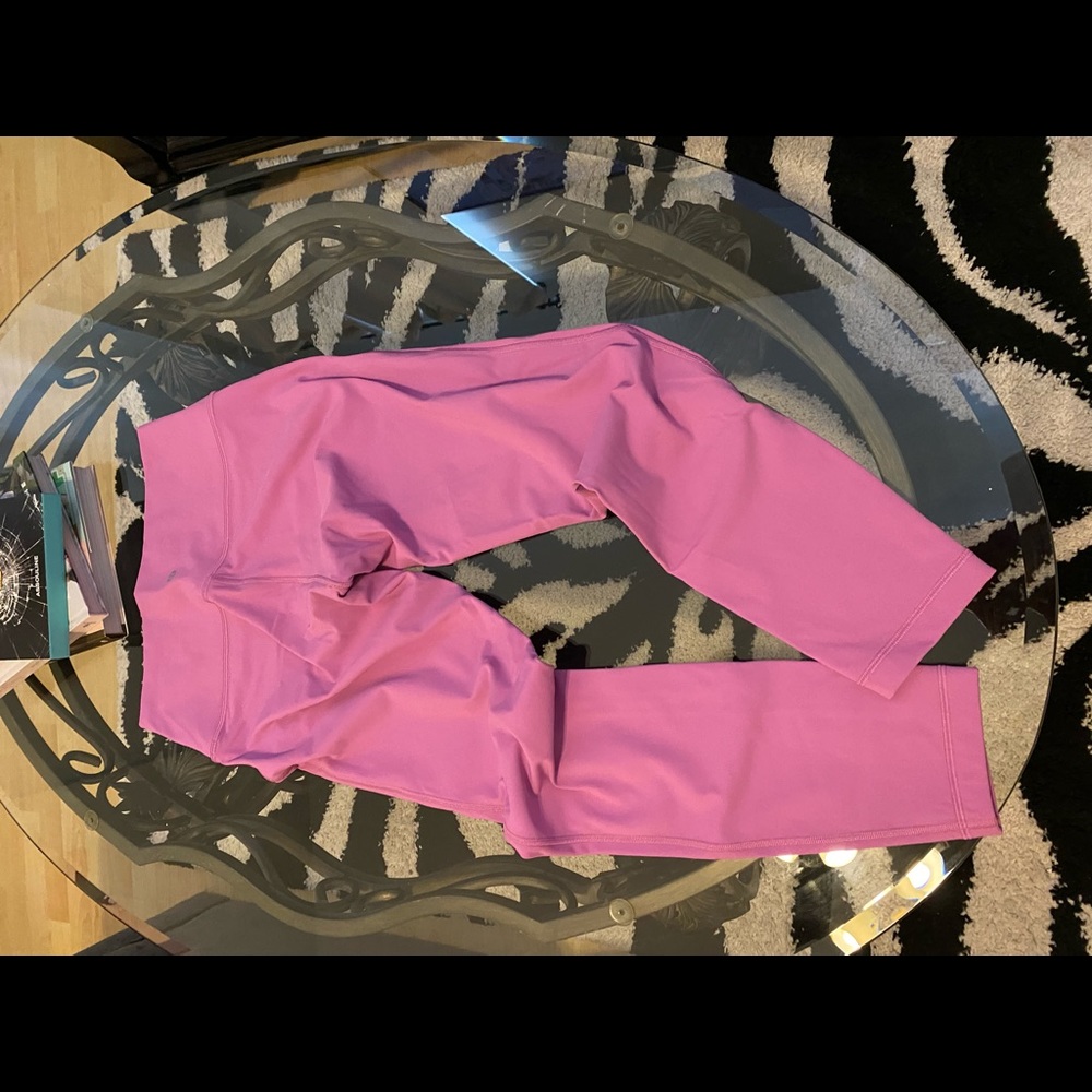 Lululemon 25” leggings, size 8